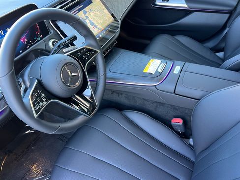 Used 2026 Mercedes-Benz E 350 Sedan image 4