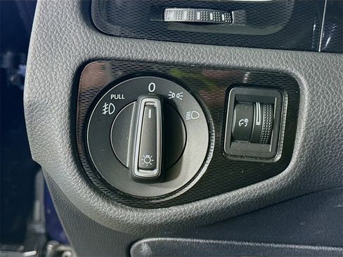 Used 2017 Volkswagen GTI S image 17