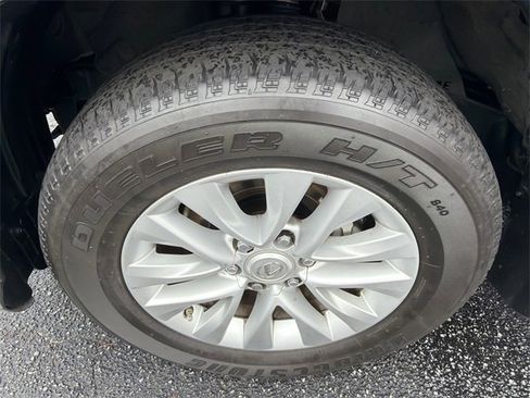 Used 2023 Lexus GX 460 Premium image 11