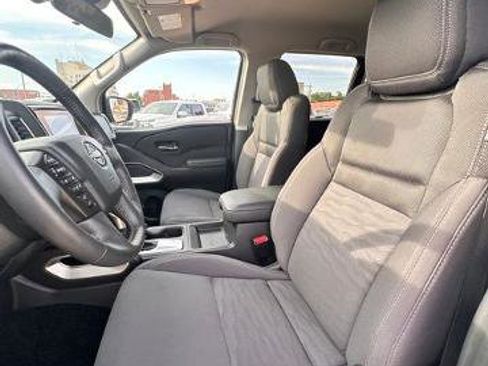 Certified 2024 Nissan Frontier SV w/ Hardbody Edition image 26