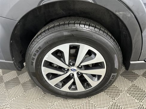 Used 2024 Subaru Outback Premium image 18