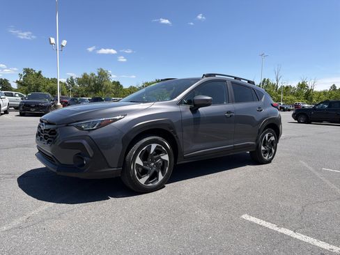 Used 2024 Subaru Crosstrek 2.5i Limited w/ Crosstrek Mirror Package AWD/4WD image 8