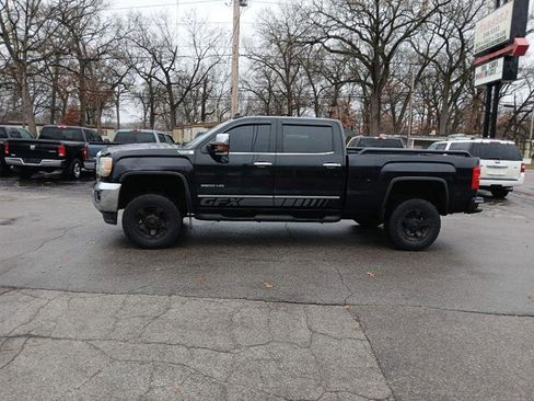 Used 2015 GMC Sierra 2500 SLT AWD/4WD image 4