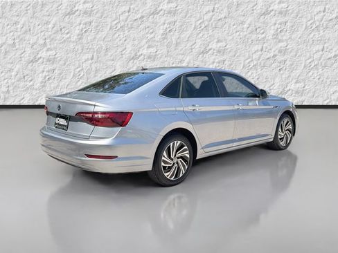 Used 2021 Volkswagen Jetta SEL FWD image 3