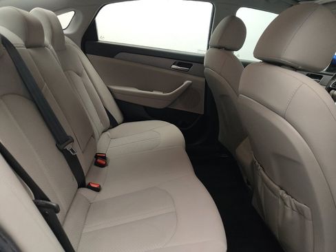 Used 2018 Hyundai Sonata SE image 19