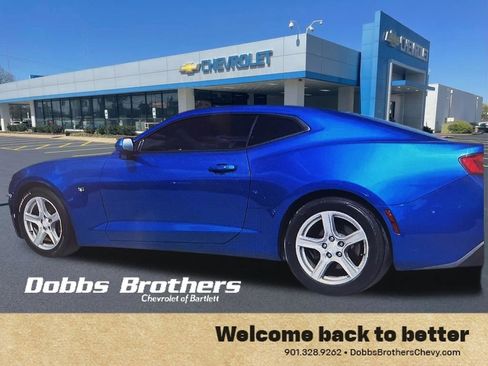 Used 2017 Chevrolet Camaro LT image 4