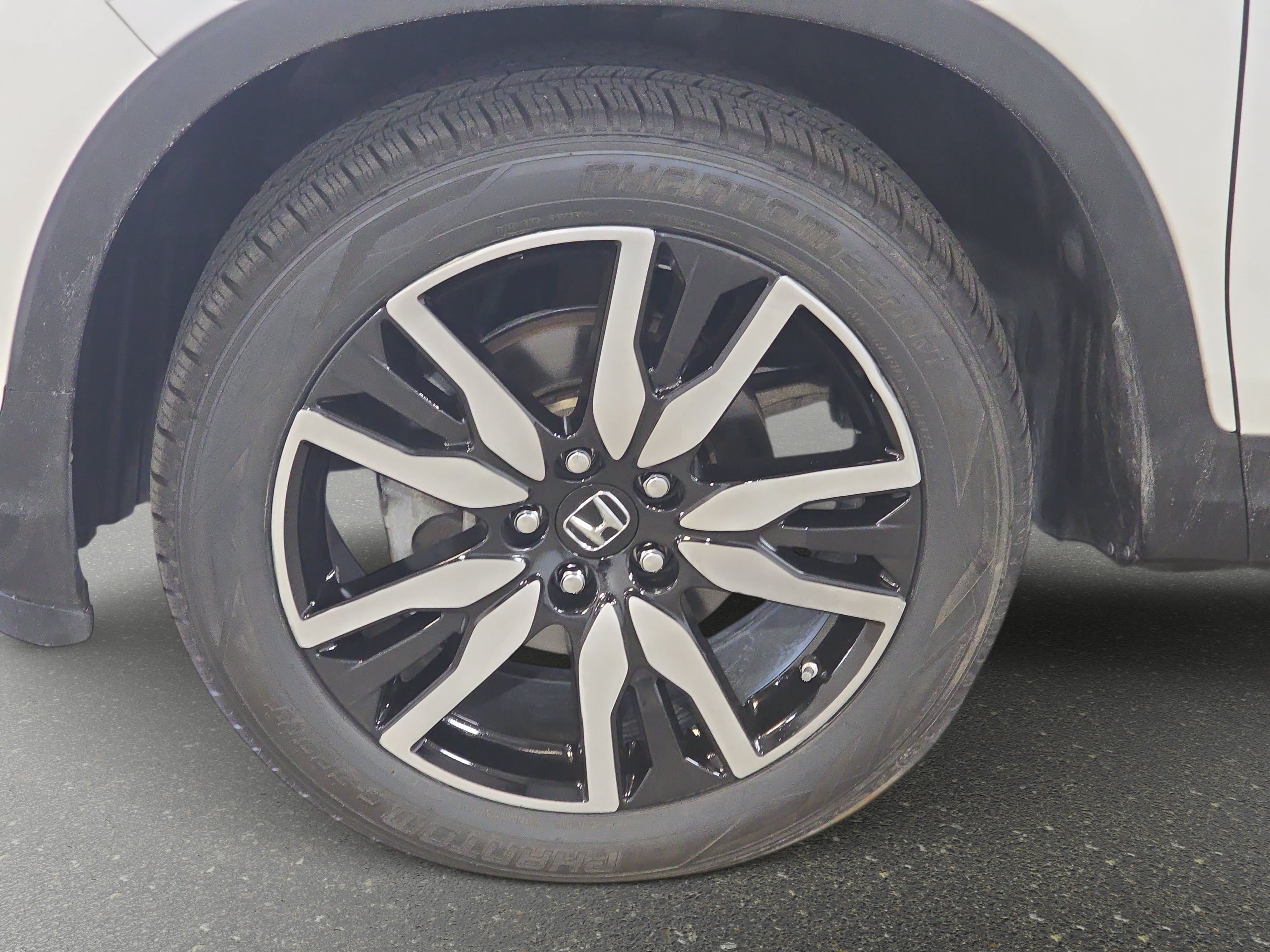 Used 2021 Honda Pilot Elite image 32