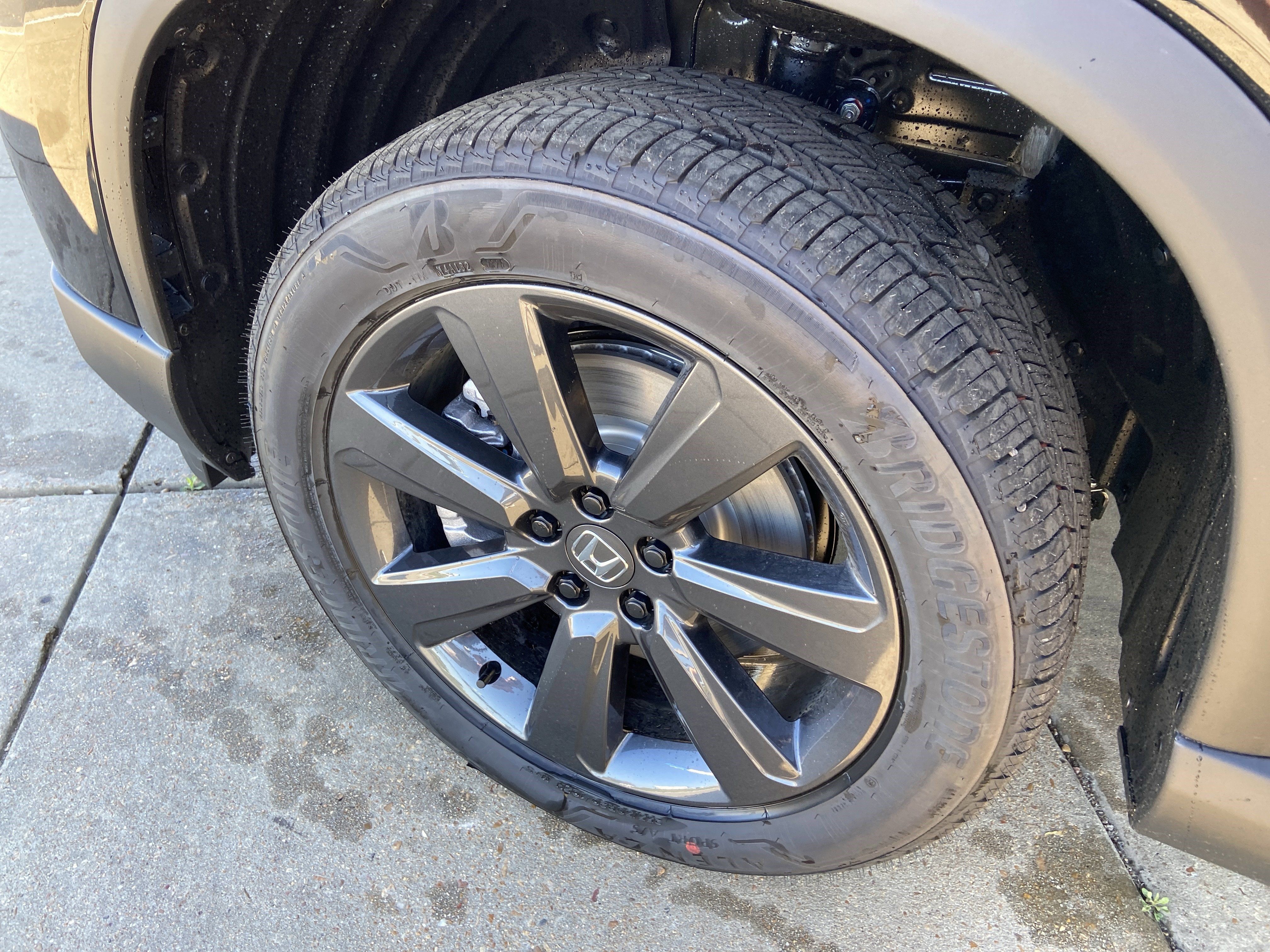New 2026 Honda Pilot Sport image 13