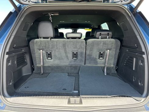 Used 2025 Chevrolet Traverse LT AWD/4WD image 5