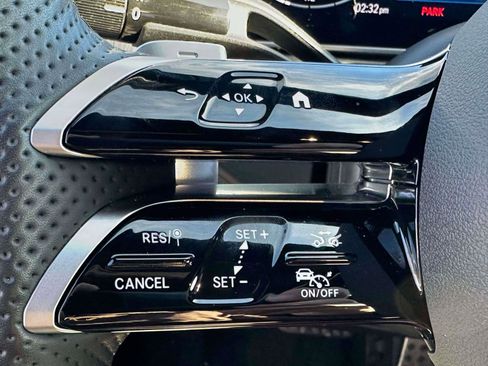 Used 2025 Mercedes-Benz C 300 4MATIC Sedan image 18