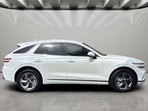Certified 2026 Genesis GV70 2.5T AWD/4WD image 6