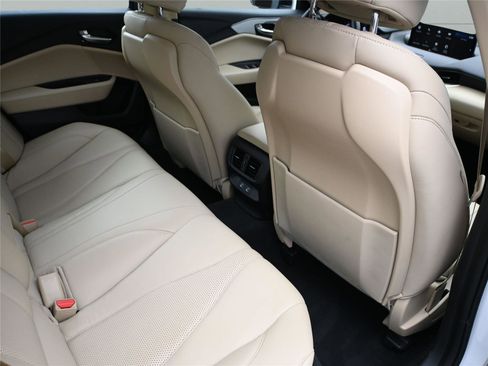 Certified 2025 Acura TLX w/ Technology Package image 16