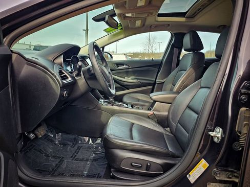 Used 2016 Chevrolet Cruze Premier image 14