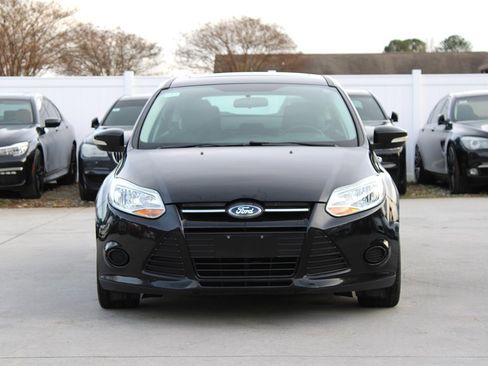 Used 2014 Ford Focus SE image 2