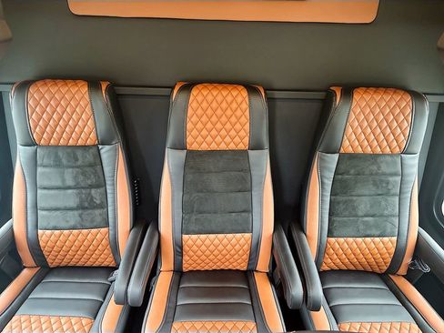 New 2025 Mercedes-Benz Sprinter 3500 image 19