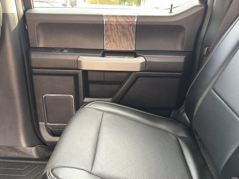 Used 2017 Ford F250 Lariat w/ Chrome Package AWD/4WD image 33