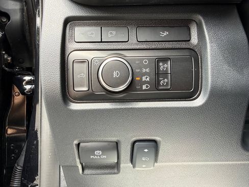 Used 2024 Ford F250 Lariat w/ Sport Appearance Package AWD/4WD image 16