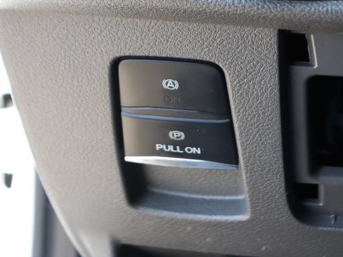 Used 2022 Ford Transit 250 Medium Roof RWD image 25