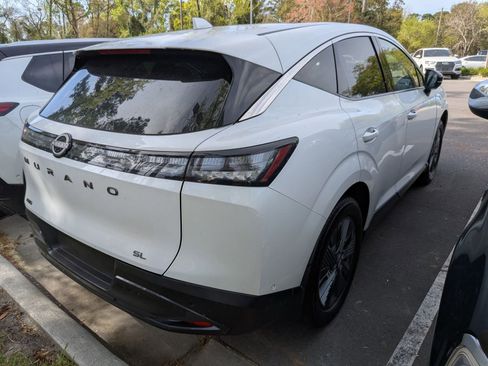 Used 2025 Nissan Murano SL image 2