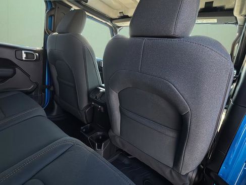 New 2026 Jeep Gladiator Sport image 21