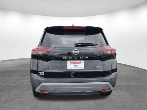 Used 2022 Nissan Rogue SV FWD image 4