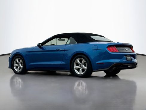 Used 2019 Ford Mustang Convertible RWD image 11