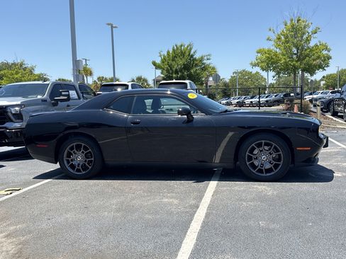 Used 2018 Dodge Challenger GT w/ Blacktop Package AWD/4WD image 10