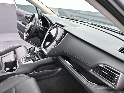 Used 2025 Subaru Outback Touring XT image 30
