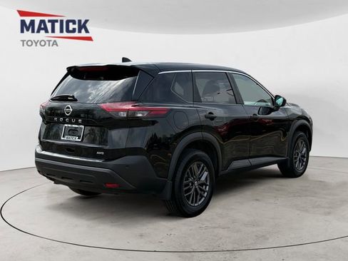 Used 2021 Nissan Rogue S AWD/4WD image 7
