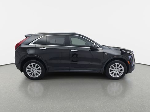 Used 2023 Cadillac XT4 Luxury image 4