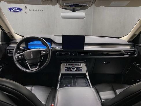 Certified 2024 Lincoln Aviator AWD w/ Premium Package image 2