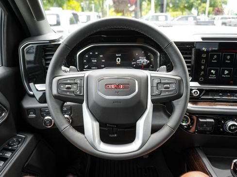 Used 2024 GMC Sierra 1500 Elevation AWD/4WD image 18