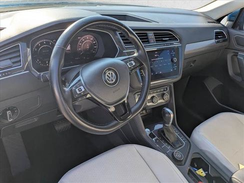 Used 2019 Volkswagen Tiguan SEL w/ 3rd Row Seat Package AWD/4WD image 10
