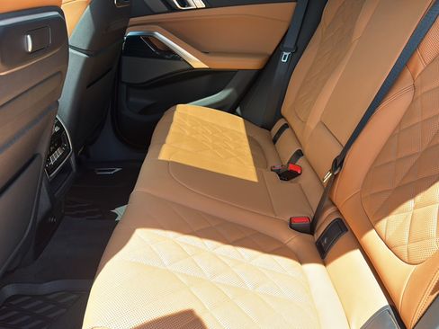 New 2026 BMW X6 xDrive40i image 16