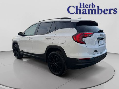 Used 2020 GMC Terrain SLE w/ Driver Convenience Package image 3