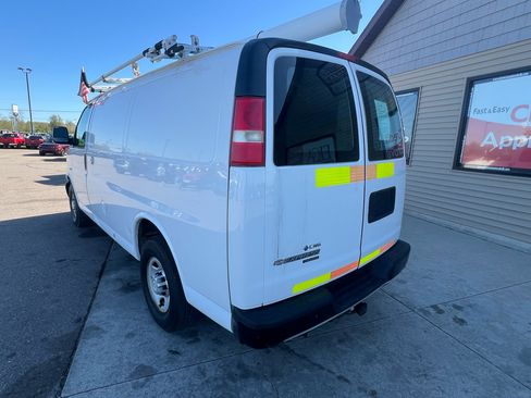 Used 2012 Chevrolet Express 2500 w/ Cold Climate Package image 8