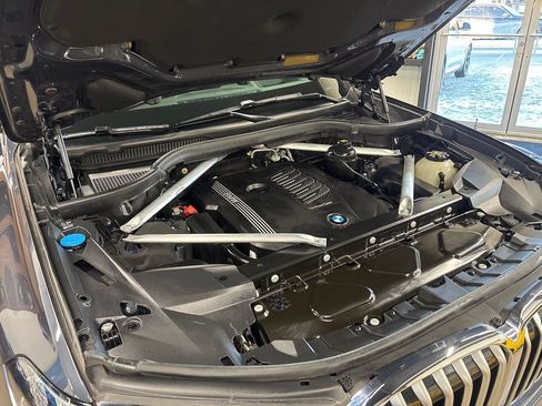 Used 2020 BMW X7 xDrive40i w/ Premium Package image 54