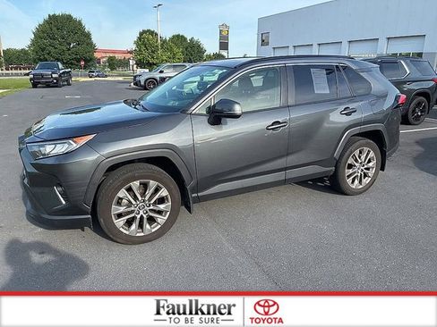 Used 2021 Toyota RAV4 XLE Premium AWD/4WD image 18