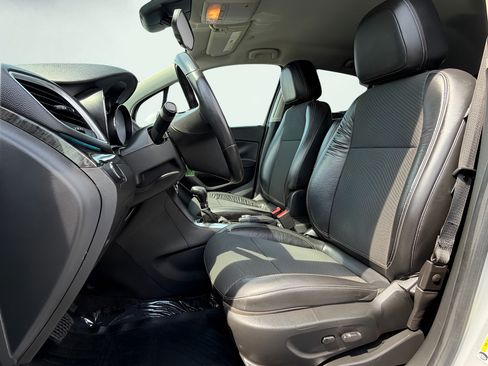 Used 2014 Buick Encore FWD image 17