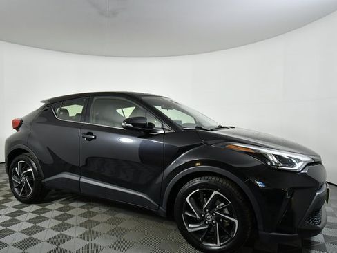 Used 2021 Toyota C-HR Limited image 9