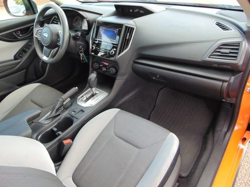 Used 2018 Subaru Crosstrek 2.0i AWD/4WD image 25