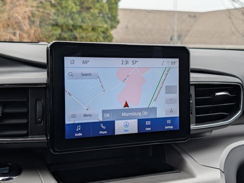 Used 2023 Ford Explorer XLT w/ Equipment Group 202A image 21