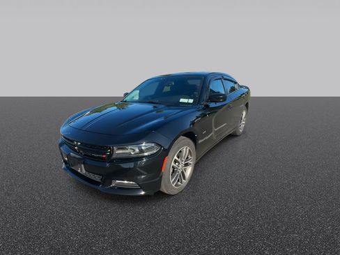Used 2018 Dodge Charger GT AWD/4WD image 4