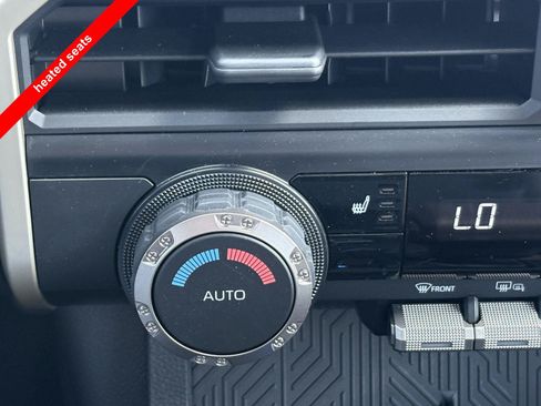 Used 2025 Toyota Tacoma TRD Off-Road AWD/4WD image 7
