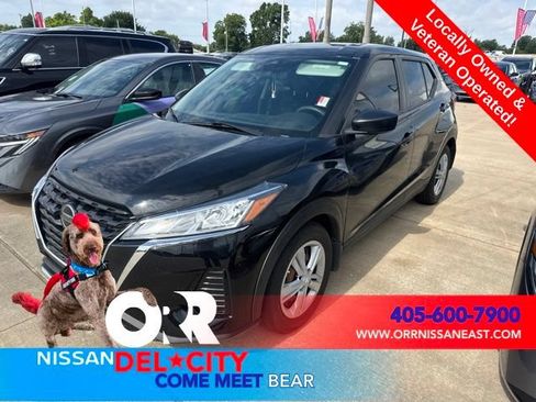 Used 2021 Nissan Kicks S FWD image 1