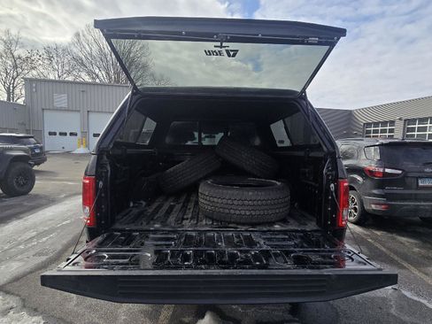 Used 2017 Ford F150 XLT w/ Equipment Group 302A Luxury image 8