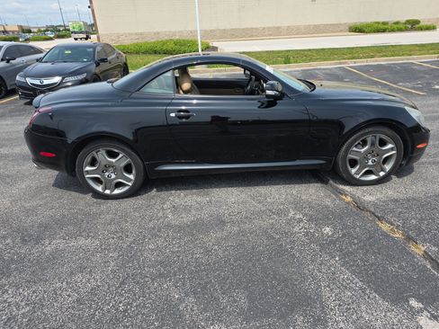 Used 2009 Lexus SC 430 Convertible RWD image 3