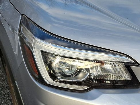 Used 2020 Subaru Forester Limited w/ Popular Package #3 image 9