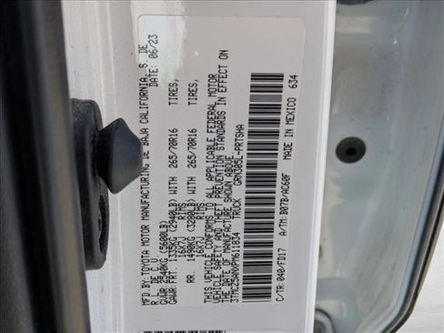 Used 2023 Toyota Tacoma TRD Off-Road image 24