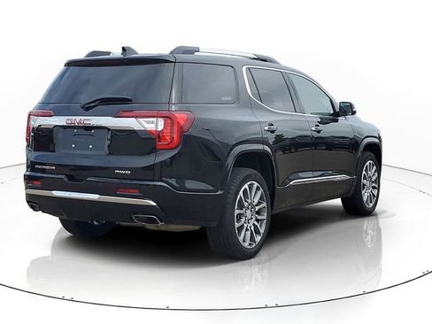 Used 2023 GMC Acadia Denali w/ Denali Ultimate Package AWD/4WD image 3